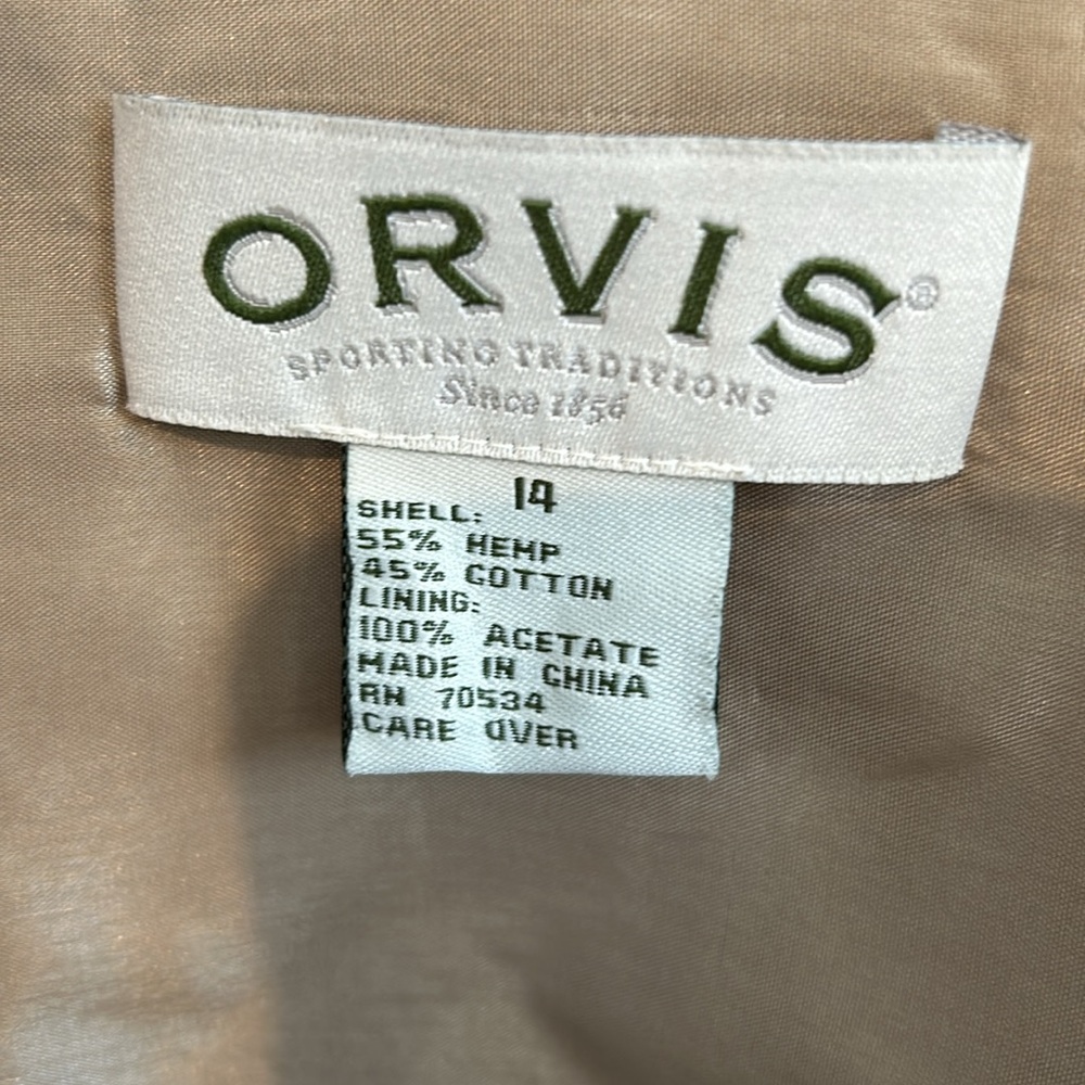 Super Stylish Button Up Coat With Three Pockets - image 3